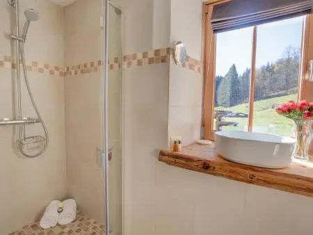 Chalet d'Exception: Ferme 200 ans Rénovée avec Sauna & Spa - Photo 14