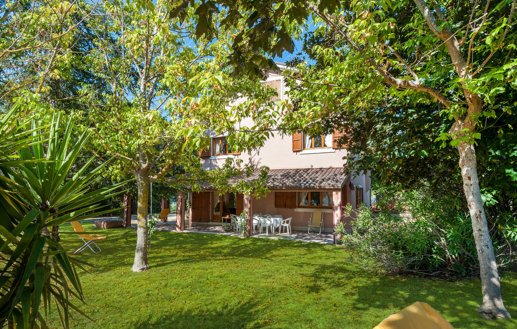 Maison 210 m² avec piscine et jardin de 1800 m² - Photo 6