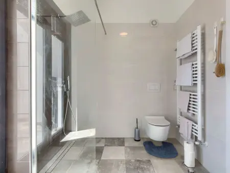 Villa Julia 9 pers. – Piscine chauffée & salle de jeux : photo 40