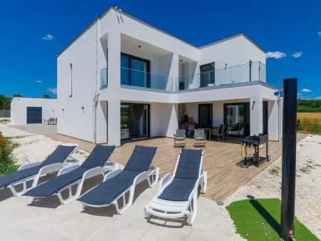 Villa Julia 9 pers. – Piscine chauffée & salle de jeux : photo 48