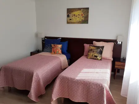 Petite maison rénovée proche centre Lunéville, jardin, barbecue, parking privatif, à 30 min de Nancy - Photo 3