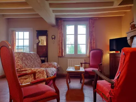 Gîte 6 personnes avec salle de jeux et jardin de 1200m² à Dampierre-sous-Brou : photo 3