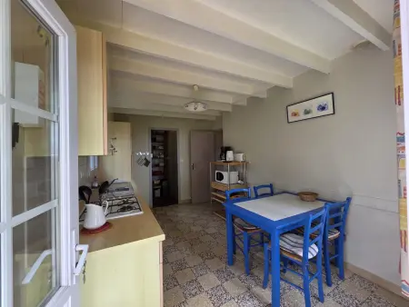 Gîte 6 personnes avec salle de jeux et jardin de 1200m² à Dampierre-sous-Brou : photo 7
