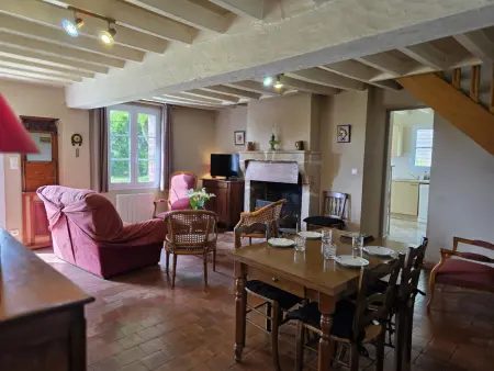 Gîte 6 personnes avec salle de jeux et jardin de 1200m² à Dampierre-sous-Brou : photo 15