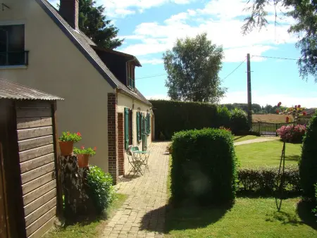 Gîte 6 personnes avec salle de jeux et jardin de 1200m² à Dampierre-sous-Brou : photo 32