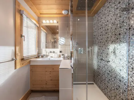 Chalet familial rénové avec sauna près des pistes - Photo 8