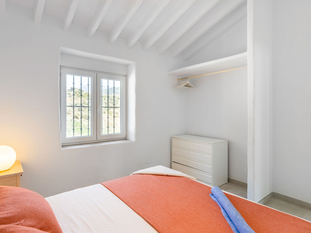Gîte Las Vistas – ancienne ferme avec vue mer et montagne - Photo 13
