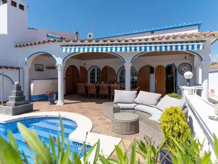 Villa Romulia avec piscine et accès canal à Empuriabrava - Photo 1