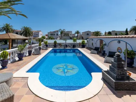 Villa Romulia avec piscine et accès canal à Empuriabrava - Photo 28