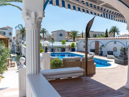 Villa Romulia avec piscine et accès canal à Empuriabrava - Photo 29