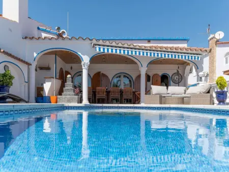 Villa Romulia avec piscine et accès canal à Empuriabrava - Photo 33