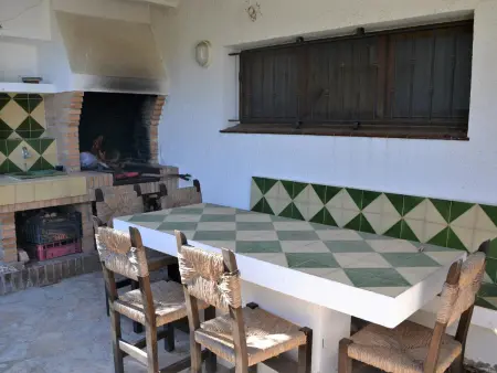 Maison calme avec jardin, 4 chambres, proche plage à Llançà - Photo 2