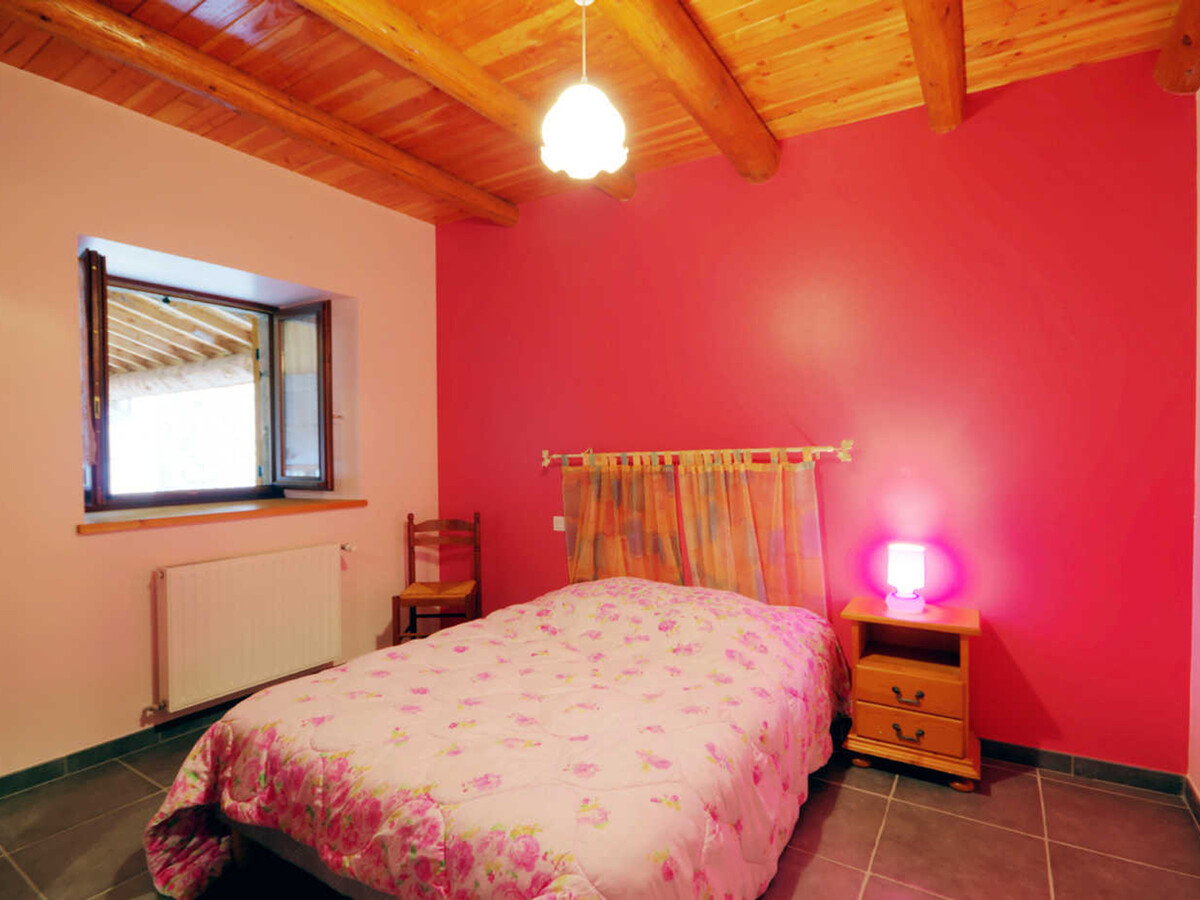 Gîte de Charme en Pierre, 143 m², Poêle à Bois, 2000 m² - Photo 5