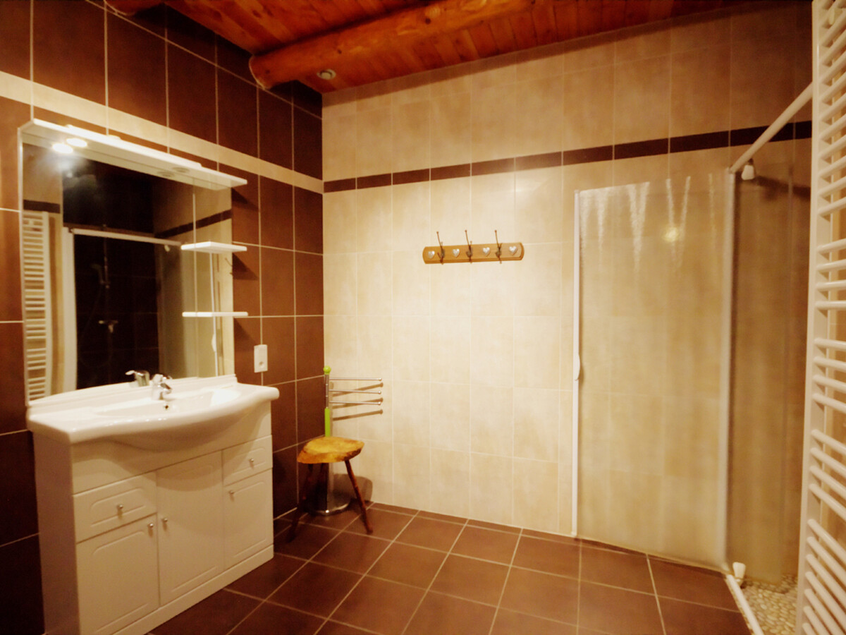 Gîte de Charme en Pierre, 143 m², Poêle à Bois, 2000 m² - Photo 14