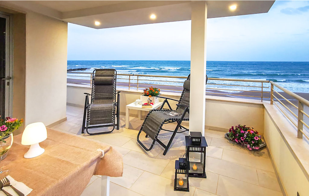 Maison sur la plage à Kaukana, 1ère rangée - Photo 1