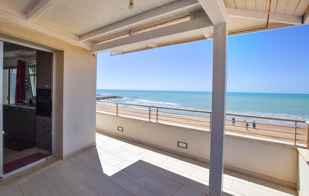 Maison sur la plage à Kaukana, 1ère rangée - Photo 2