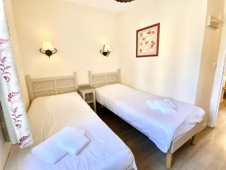 Maison de Vacances en Provence avec Piscine, Golf à Proximité, Fibre et Linge Haut de Gamme - Photo 3