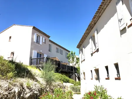 Maison de Vacances en Provence avec Piscine, Golf à Proximité, Fibre et Linge Haut de Gamme - Photo 10