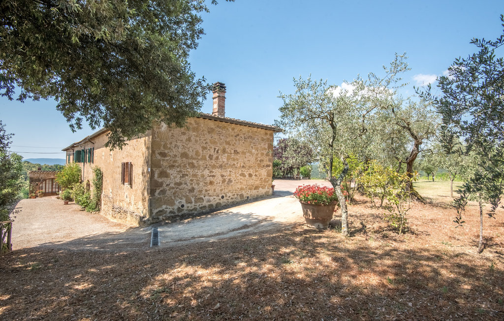 Casa Berto – Maison en pierre avec jardin à Siena - Photo 1