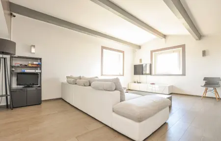 Location Maison 8 personnes à Saint Laurent du Var - Photo 4