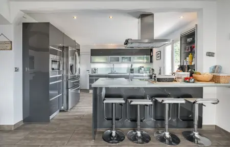 Location Maison 8 personnes à Saint Laurent du Var - Photo 6