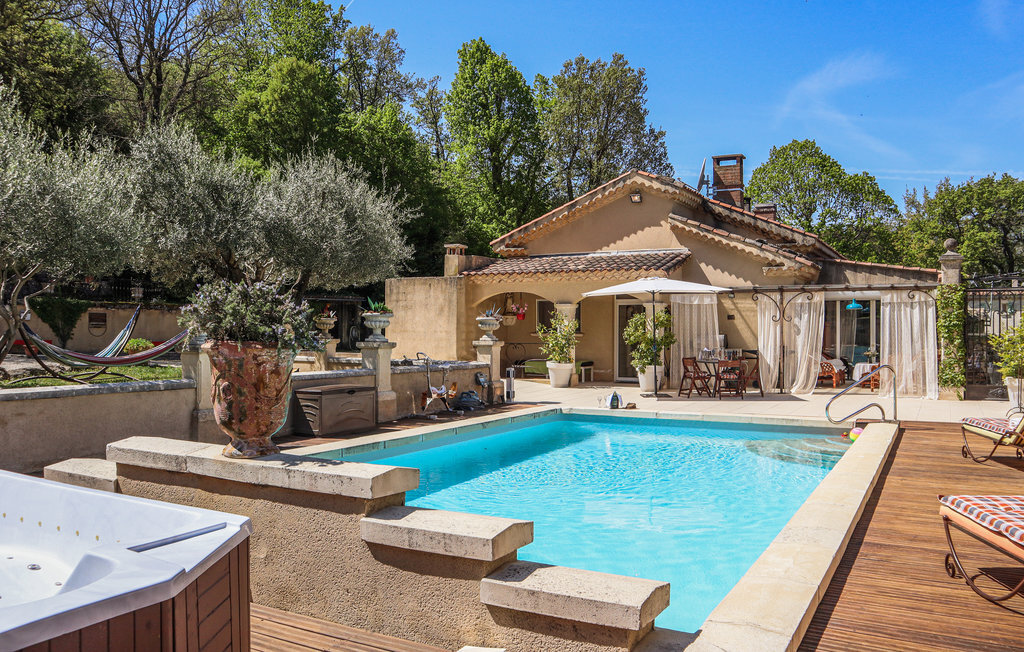 Maison 6 personnes Vernègues, piscine chauffée et jacuzzi - Photo 9