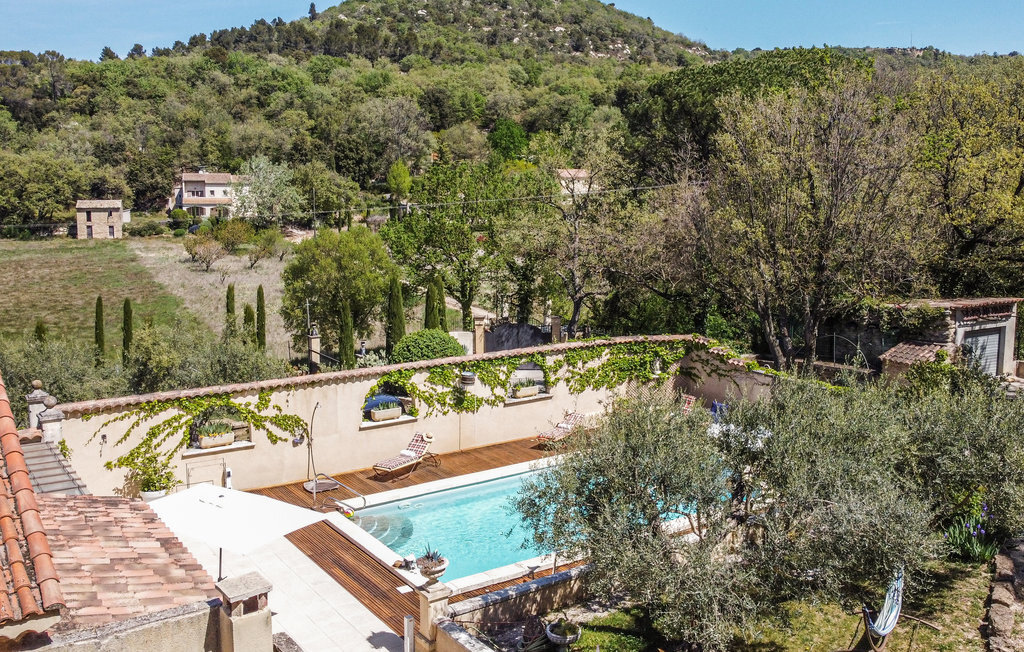 Maison 6 personnes Vernègues, piscine chauffée et jacuzzi - Photo 16