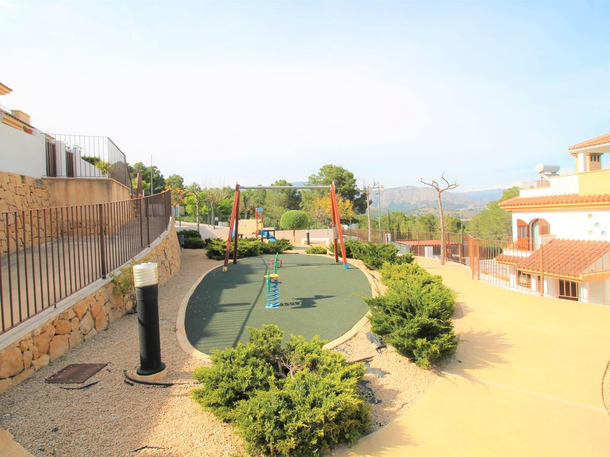 Maison Flor de Ponoig – vue montagnes, piscine à Polop - Photo 31