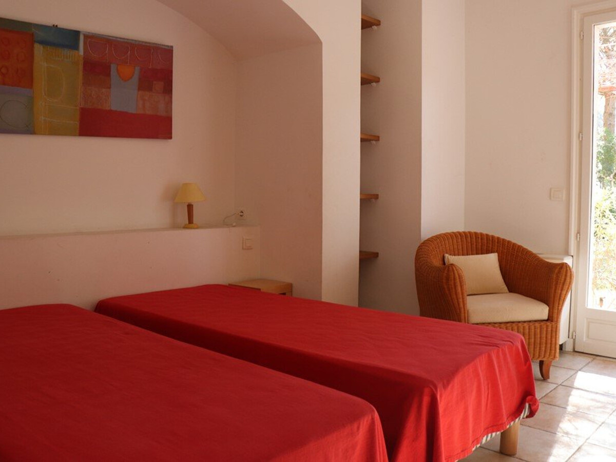 Villa 4 chambres en pinède, accès direct plage à Cavalaire - Photo 17