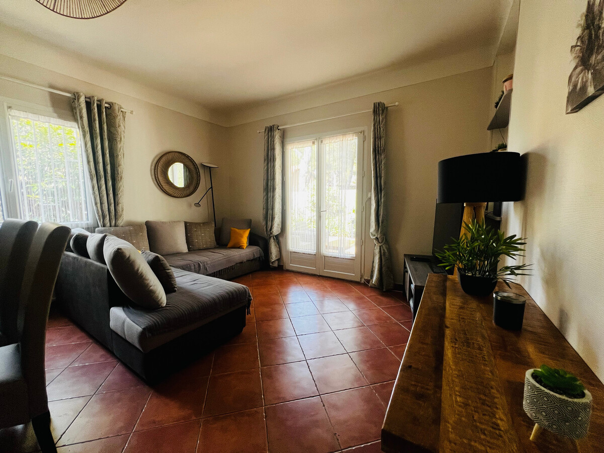 Maison 2 chambres à 50m de la plage, parking privé - Photo 3
