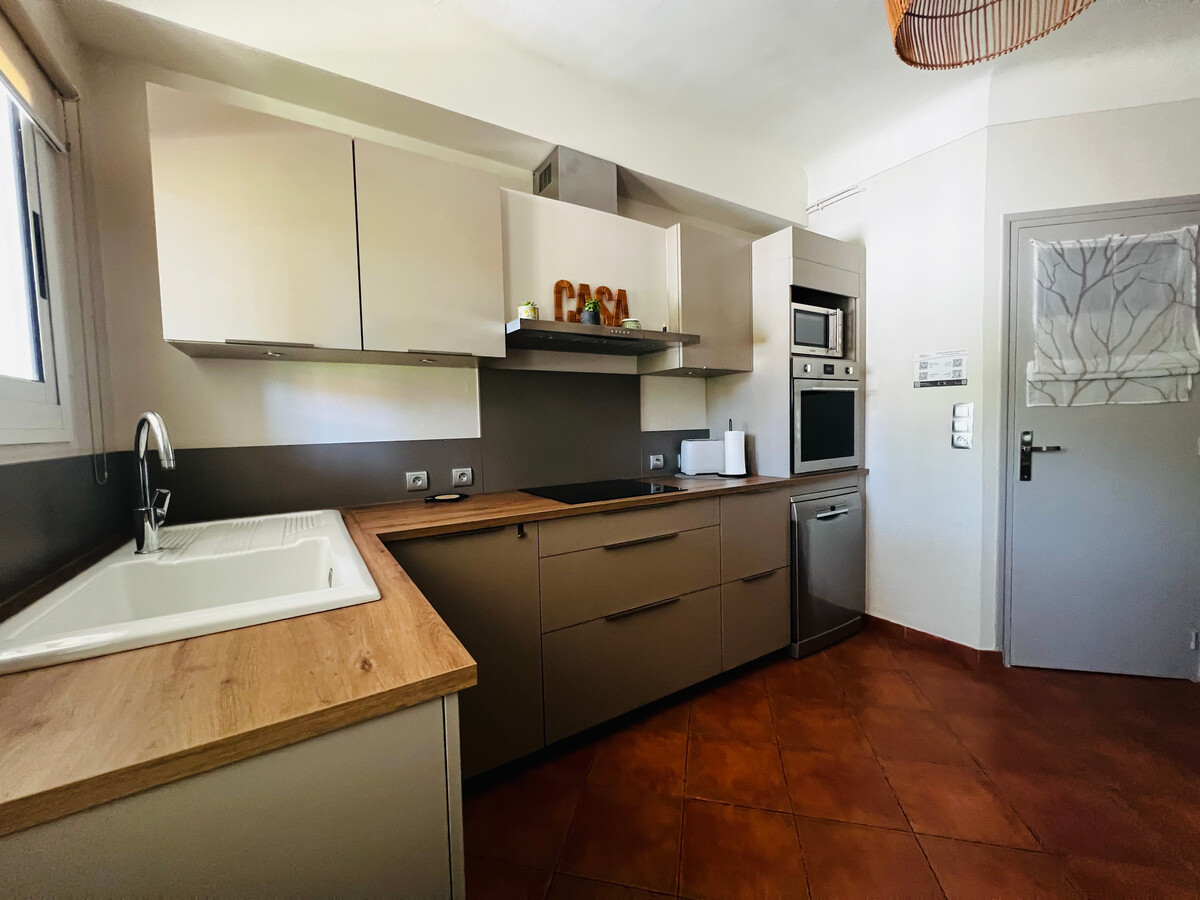 Maison 2 chambres à 50m de la plage, parking privé - Photo 8