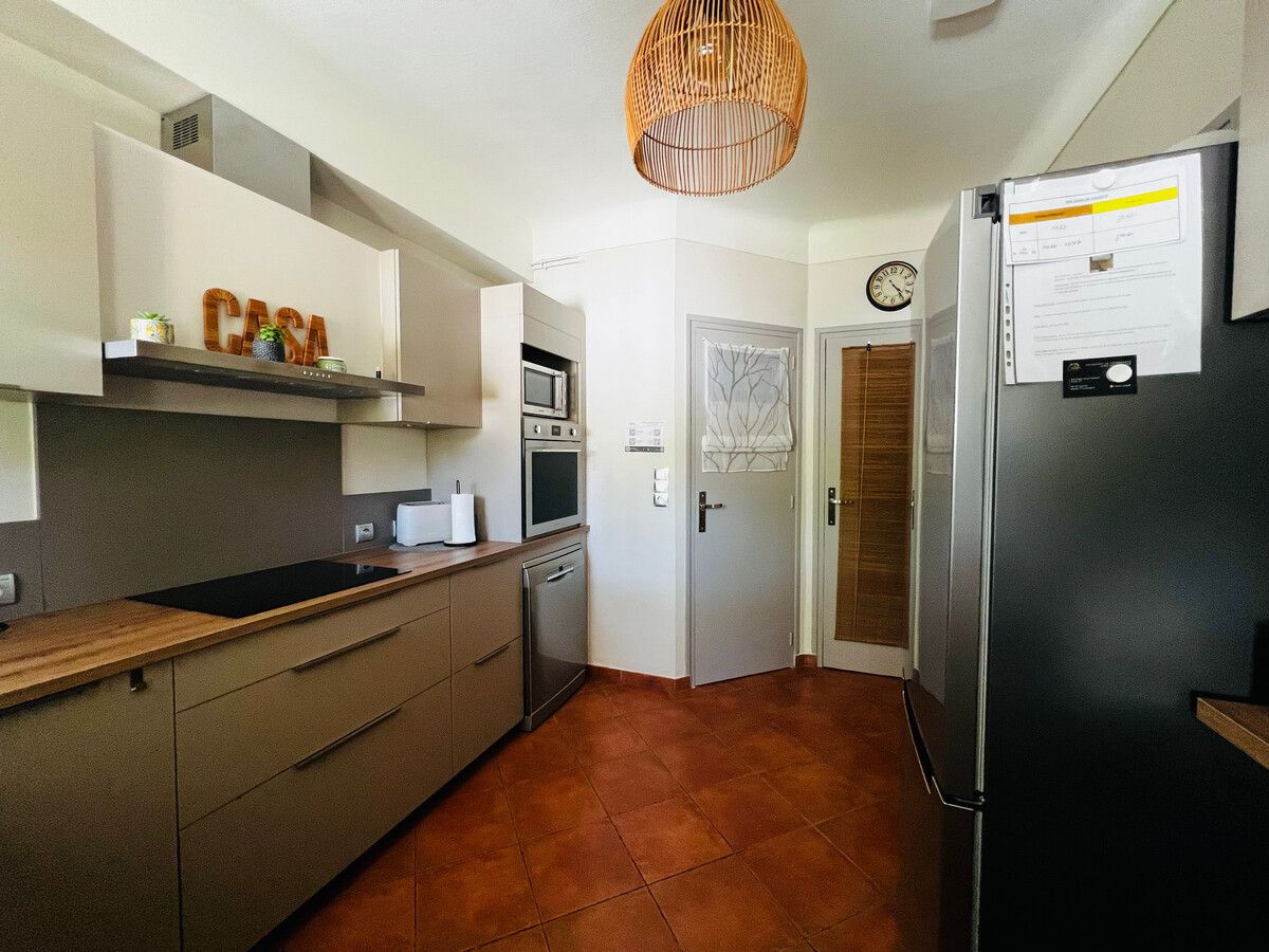 Maison 2 chambres à 50m de la plage, parking privé - Photo 9