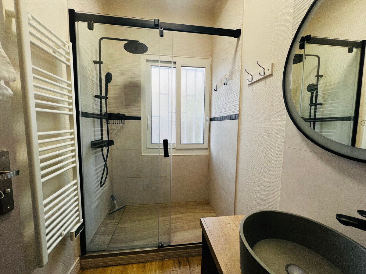 Maison 2 chambres à 50m de la plage, parking privé - Photo 15