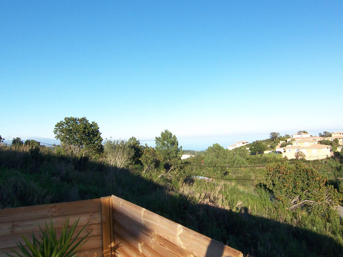 Rez-de-villa climatisé vue mer à Solenzara - Photo 12