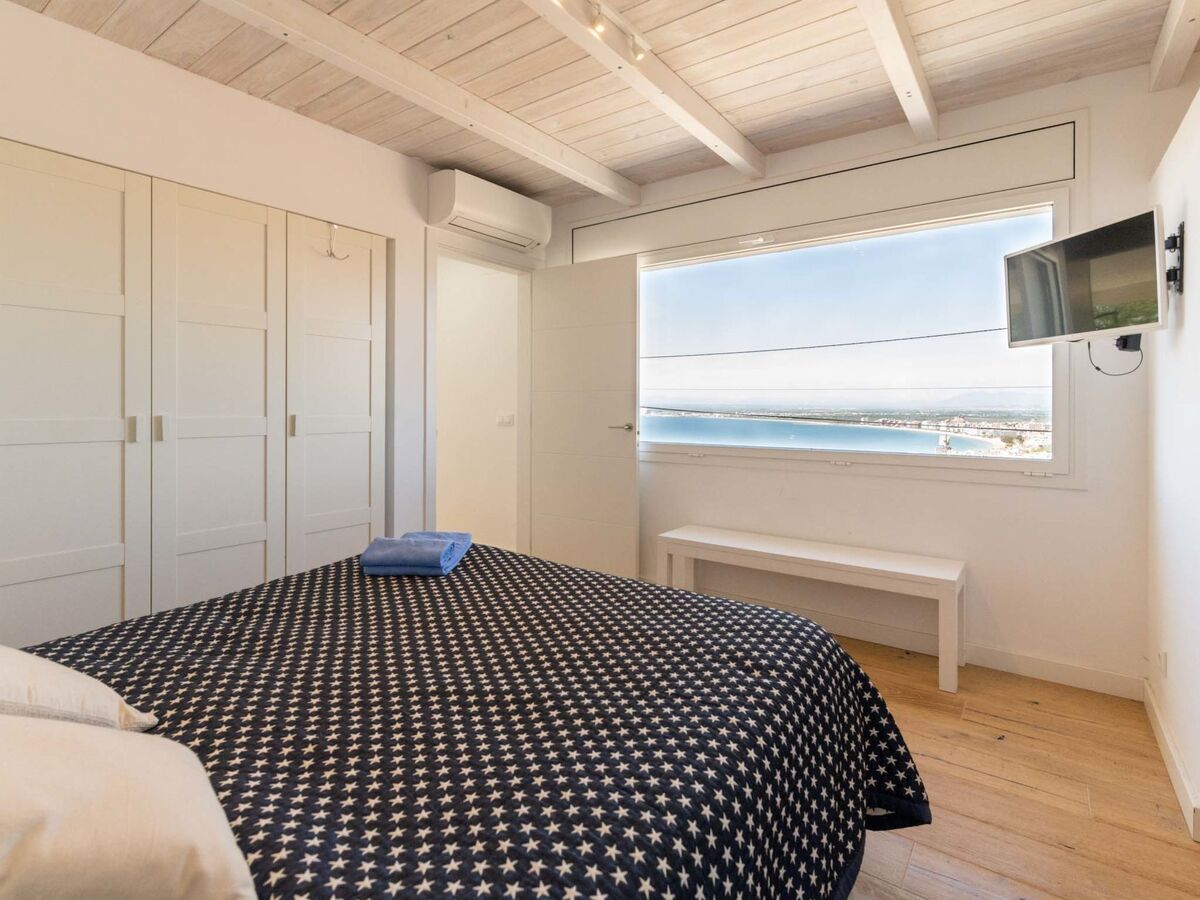 Villa Pitágoras à Roses, piscine et vue mer - Photo 15