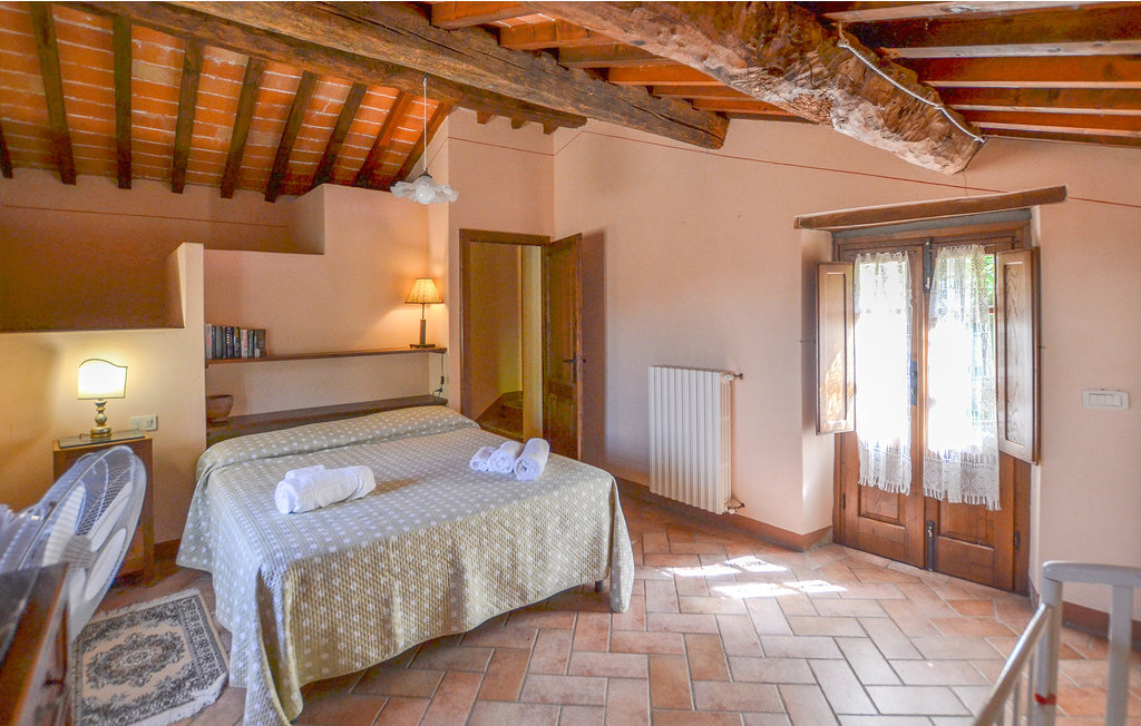 Maison en pierre avec piscine et vue panoramique en Toscane - Photo 4