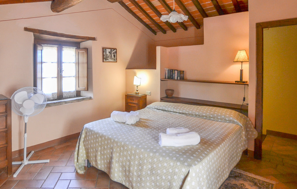 Maison en pierre avec piscine et vue panoramique en Toscane - Photo 18