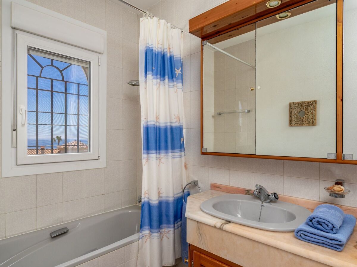 Villa Juna – piscine privée et vue à Benalmádena Costa - Photo 17