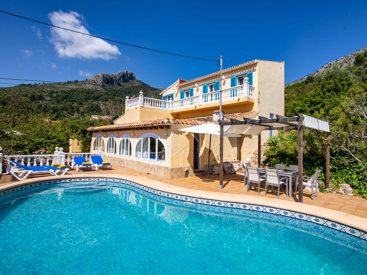 Villa Mandana – 6 pers, piscine & terrasse à Dénia - Photo 1