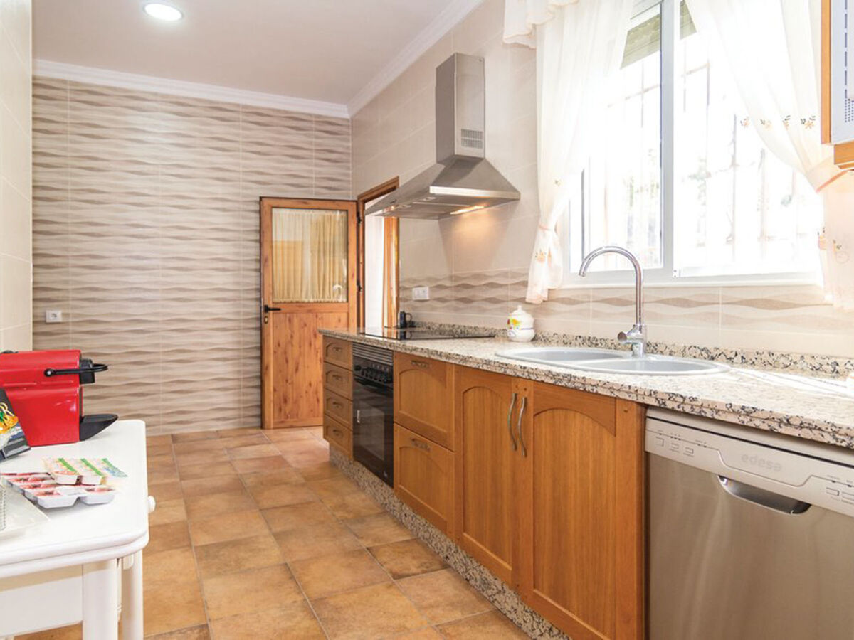 Las Tijeras – Maison rustique à Rute, piscine et vue montagne - Photo 8