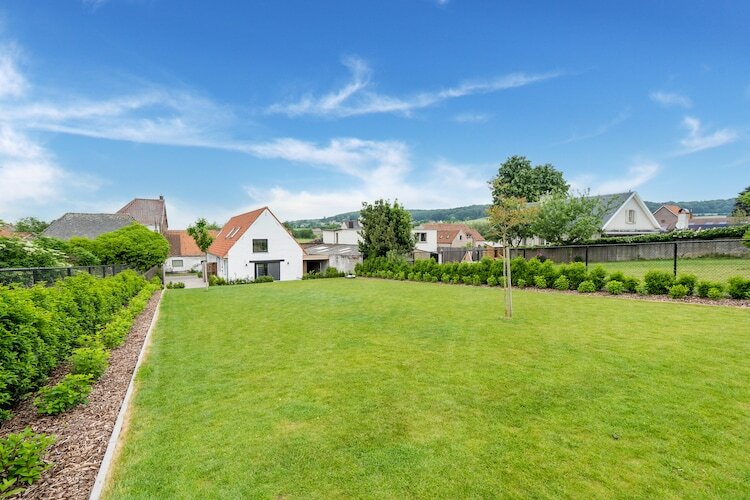Maison Au Trieu : 10 pers., jardin clôturé, borne EV - Photo 2