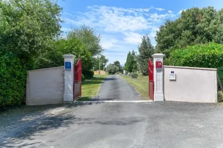 Maison 4 personnes avec piscine et équipements de loisirs : photo 10