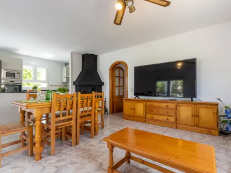 Maison Stefania à 300 m de la plage, piscine privée : photo 8
