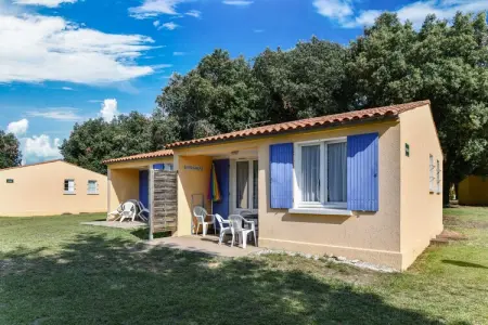 Maison 2 pers. à Saint-Savinien, accès piscine village : photo 2
