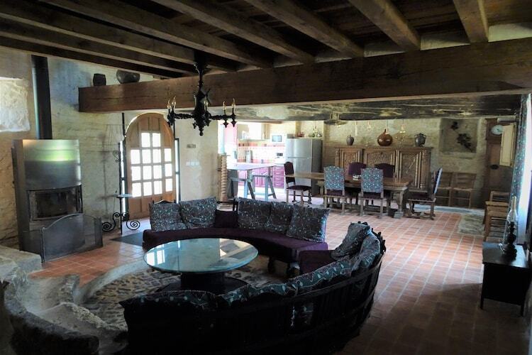 Ancien pressoir du 15e siècle, 12 personnes, 140 hectares - Photo 3