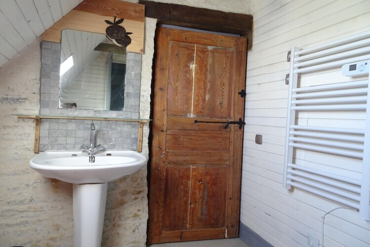 Ancien pressoir du 15e siècle, 12 personnes, 140 hectares - Photo 21