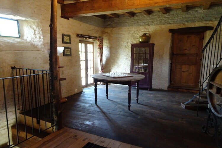 Ancien pressoir du 15e siècle, 12 personnes, 140 hectares - Photo 26