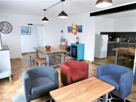 Location maison à Sarzeau, Maison 5 pièces à 50m de la plage avec jardin, terrasse et parking, idéale pour 8-9 personnes