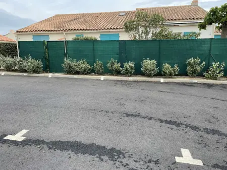 Maison T2 mezzanine piscine chauffée, 200m de la mer : photo 27