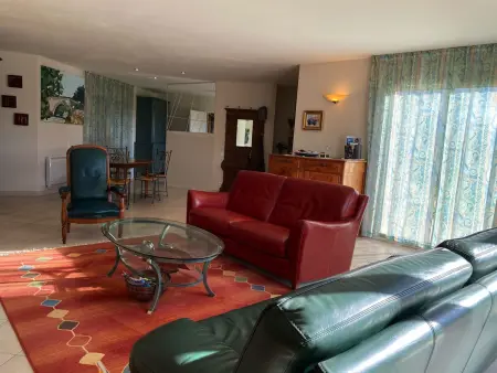 Maison Familiale avec Piscine Privée et Parking à Angles - Photo 16